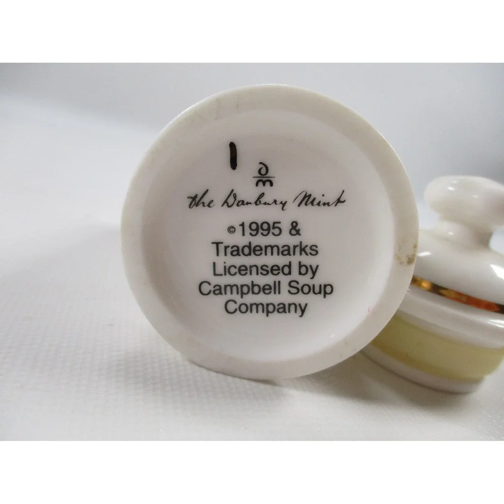 VTG 1995 Campbell's Soup Ceramic Basil Spice Jar, 4
